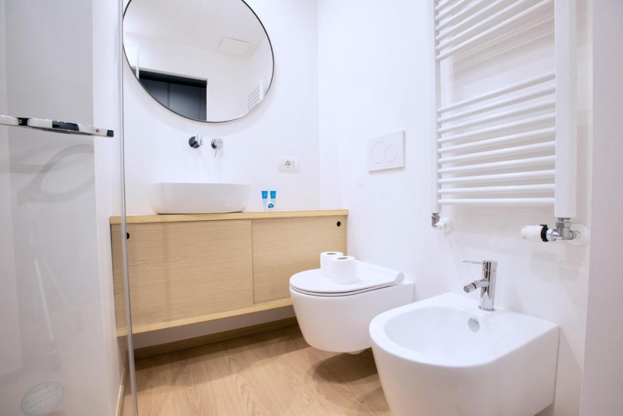 Ferienwohnung Easylife - Lusso E Tradizione In Sant'Ambrogio Mailand Exterior foto