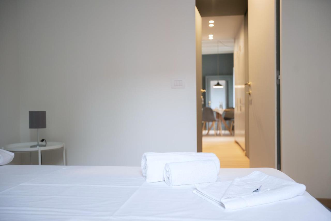 Ferienwohnung Easylife - Lusso E Tradizione In Sant'Ambrogio Mailand Exterior foto